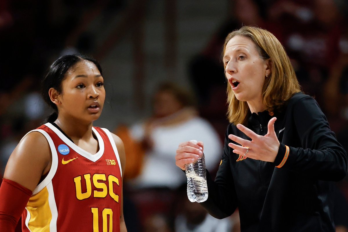 NahBabyNahNah's tweet image. USC, South Carolina chase March Madness goals despite missing All-Americans COLUMBIA, S.C. — South Carolina and USC are alive in the women’s NCAA Tournament and vying for a spot in the Sweet 16. The chances of that didn’t look so good last fall when both… nypost.com/2026/03/22/spo…