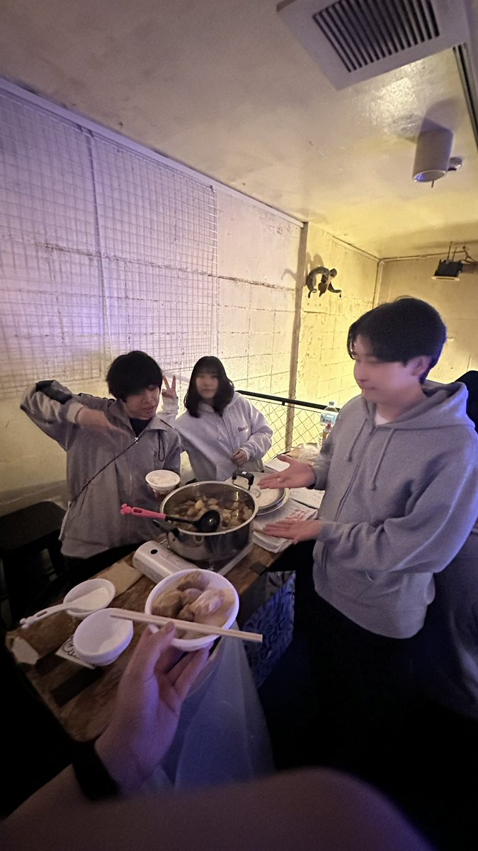 たかと tweet media