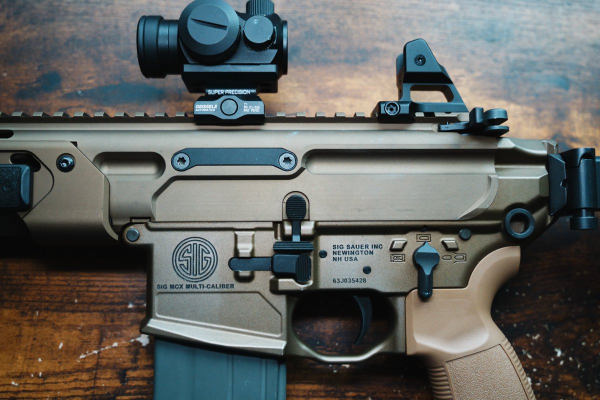 ベルン tweet media