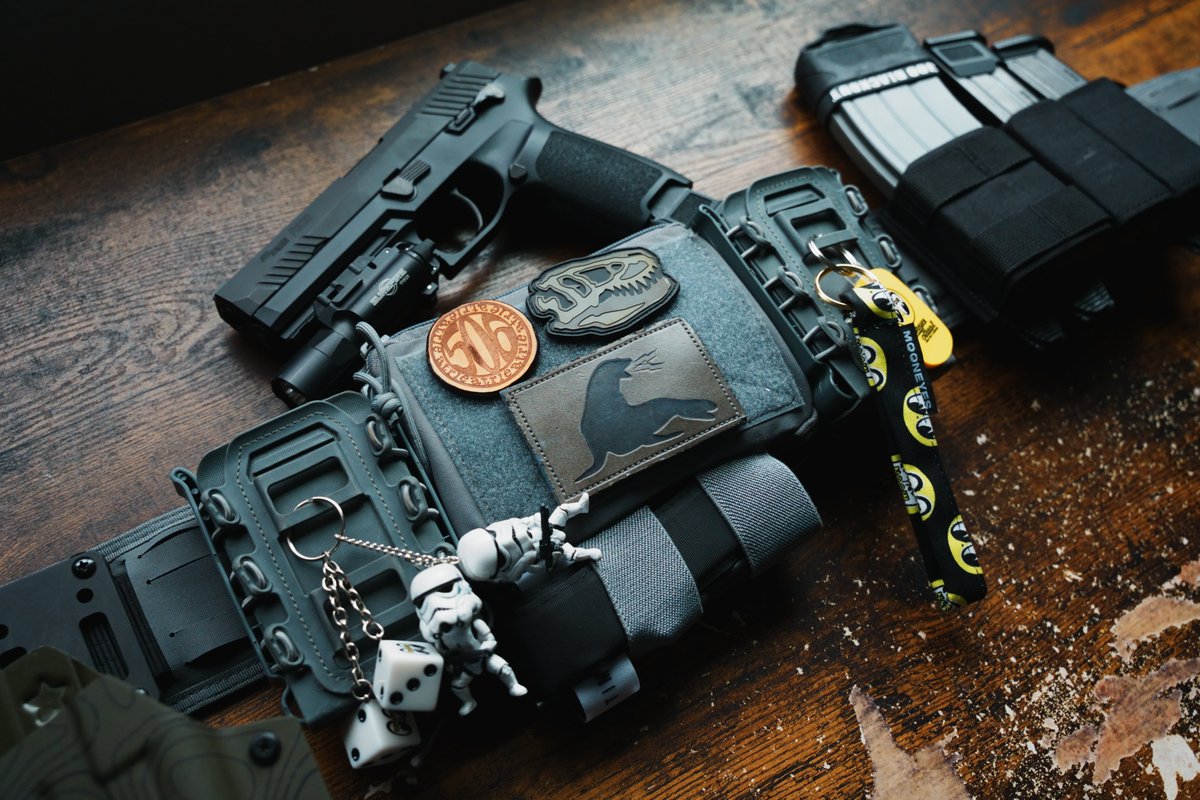 ベルン tweet media