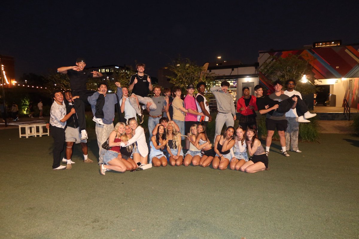 Hudson High Cheer tweet media