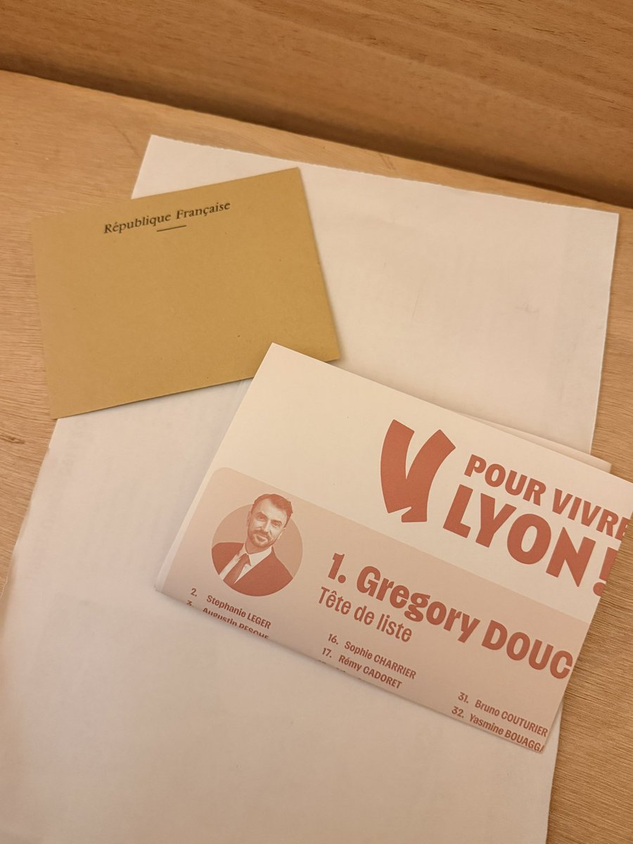 mercredi tweet media