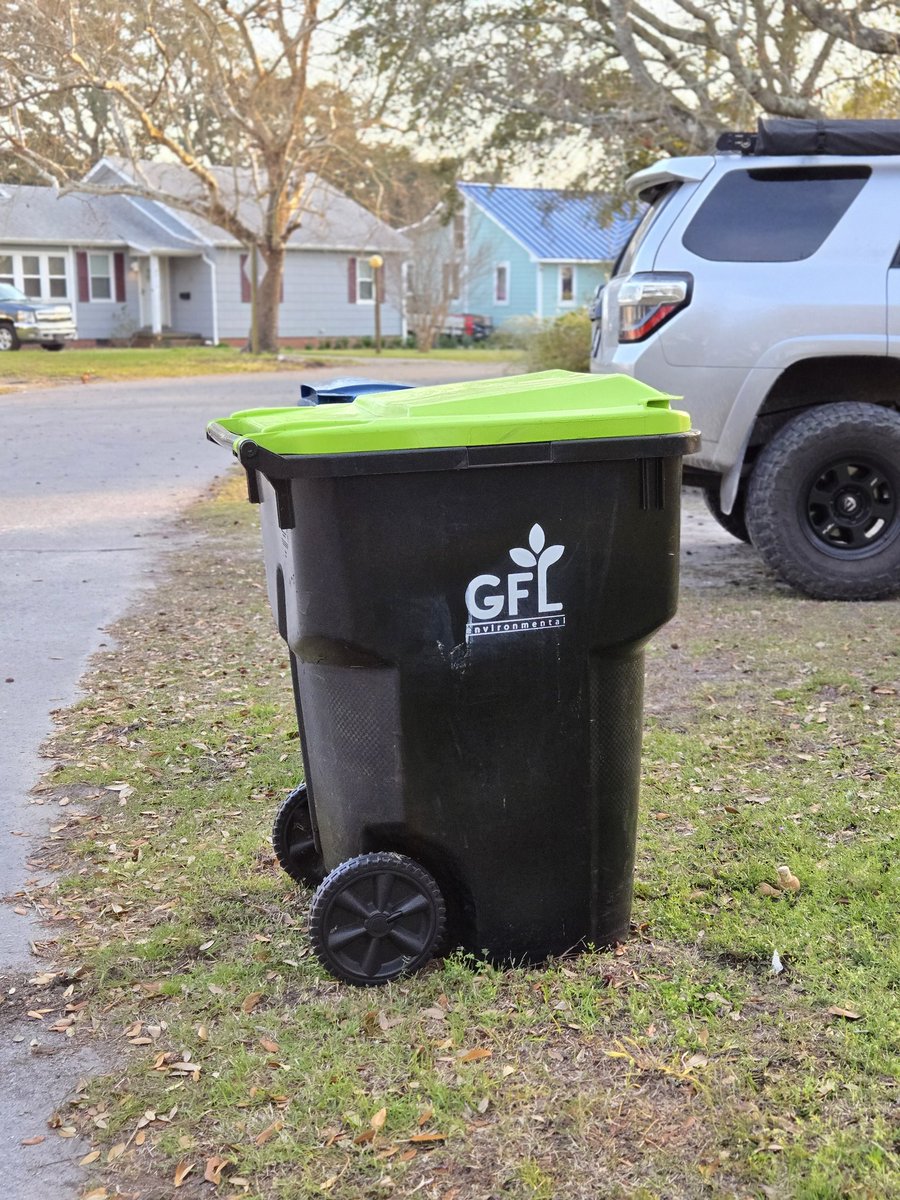 mca_moser's tweet photo. If you'd have told me a year ago the @mmagfl would actually make a showing in North Carolina, id never have believed it. Yet here it is..

#MMA #GFL #UFC #MakeAWish #GarbageDay https://t.co/D0bNJl4aPx