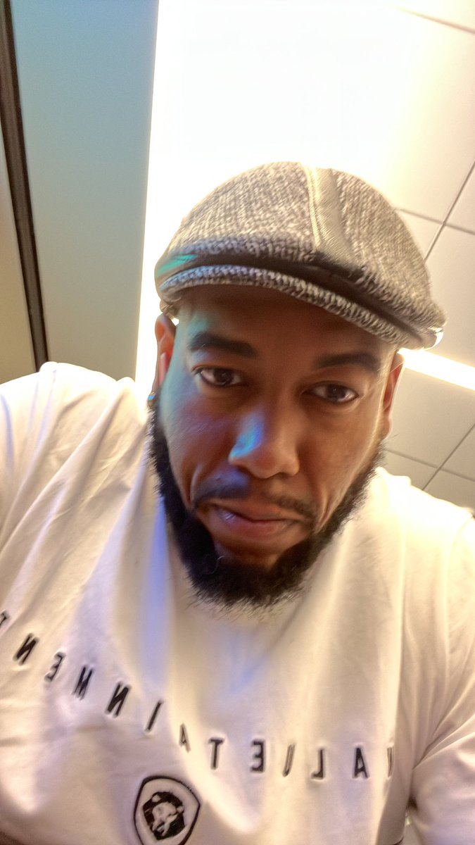 JusGrimmz tweet media