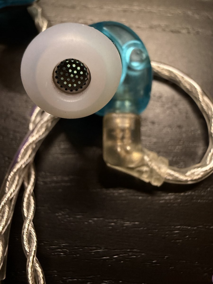 francisco tweet media