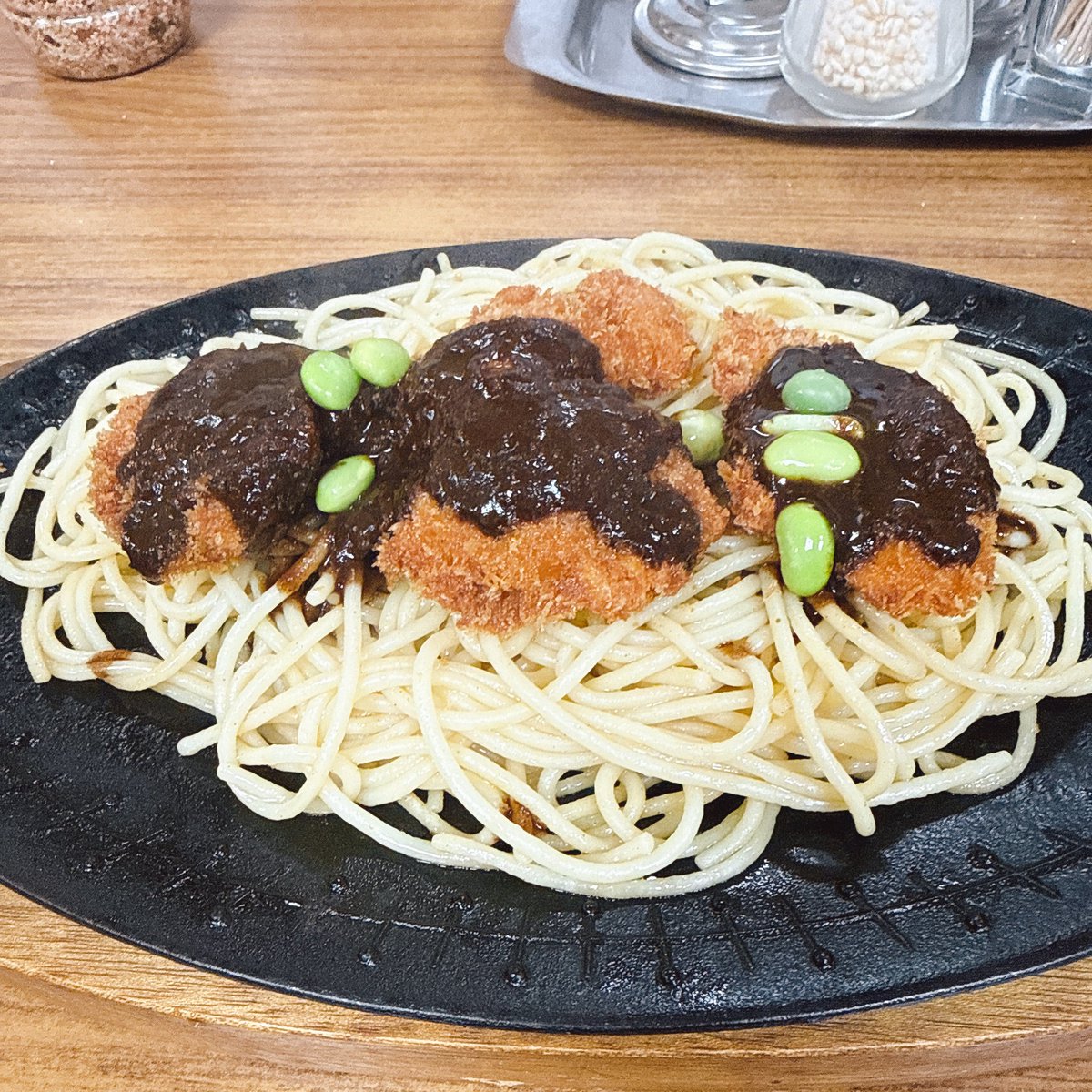 tomato3582's tweet photo. 2026.3.21
歩いて5分の｢とんかつ大富士｣さん
洋食定食は大人のお子様ランチ
カツスパも素朴なお味で👍
 #とんかつ大富士 https://t.co/qG8PzKsDMp