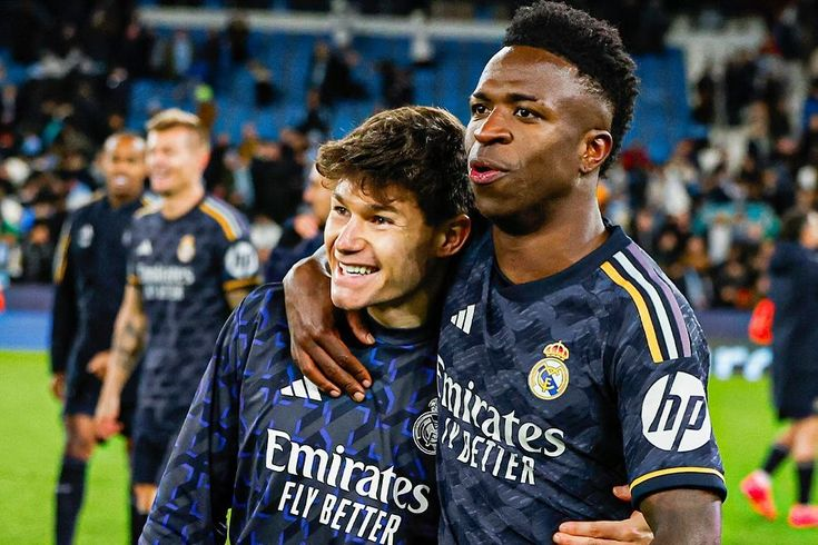 MADRlDISTAS's tweet photo. 🚨 Fran Garcia: "O Vini é uma PESSOA MARAVILHOSA.

Conheço-o desde os tempos do Castilla e ele sempre foi assim, sempre presente, sempre jogando em alto nível.

Ele é um jogador de futebol incrível." https://t.co/Ozwi6TOm4O