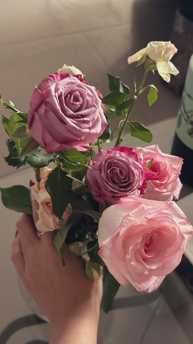 Lbq4227's tweet photo. عيييييييييد سعييييييييد🎉🎉🎉🎉 https://t.co/5D2ZhMa3ch