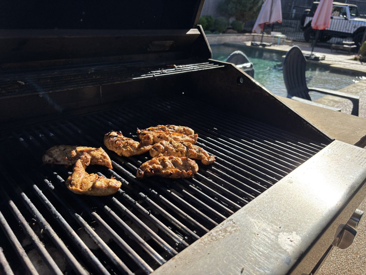 Laban DeLay tweet media