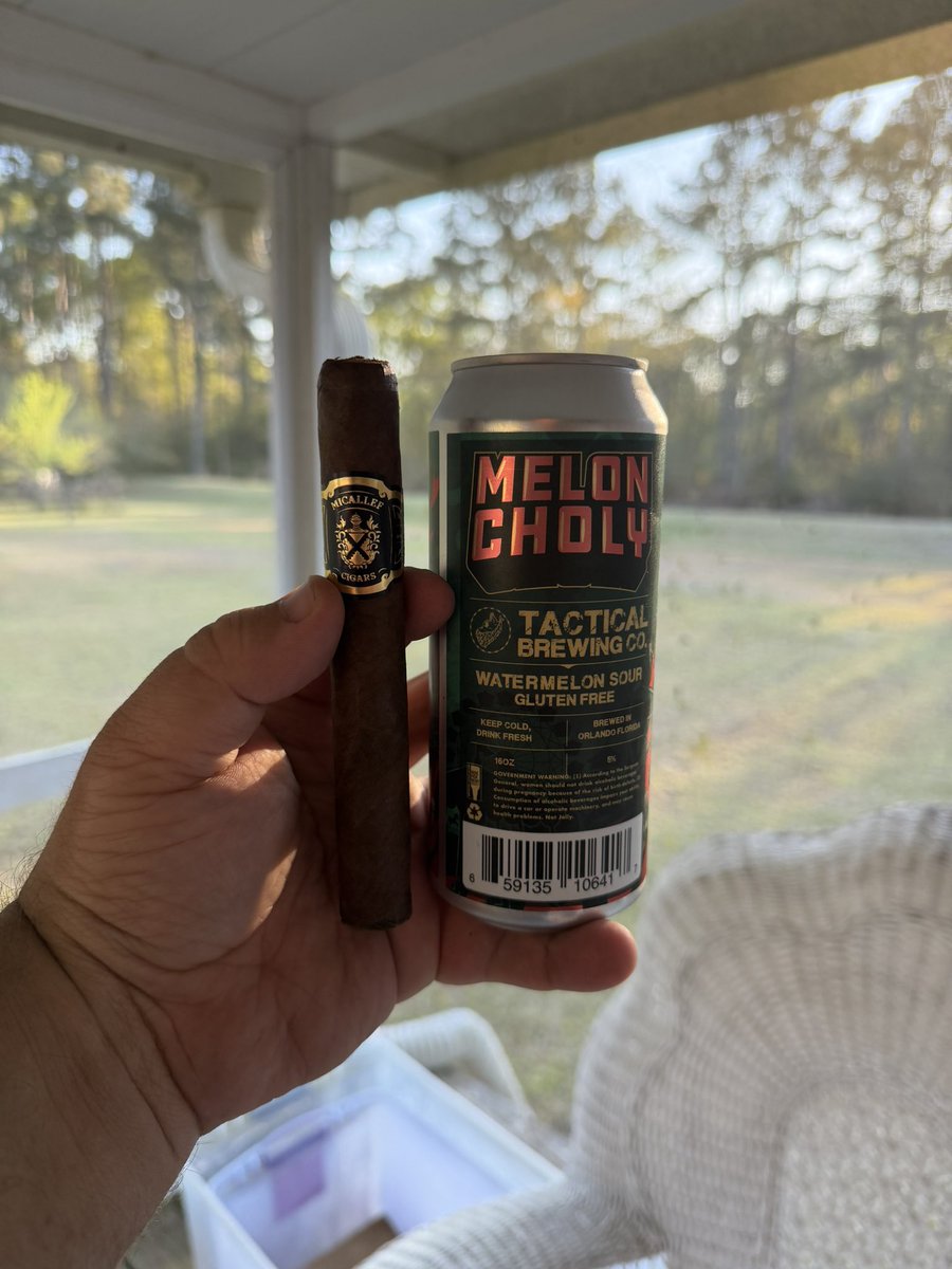 _Xuk_'s tweet photo. Did some amazing beef ribs for supper, now it’s dessert time.

💨💨: Black from @micallefcigars 

🍺🍺: Melon Choly from Tactical Brewing 

#beefribs #cigars #micallefblack #pssita #botl #sotl https://t.co/ZAgtaI6vr1