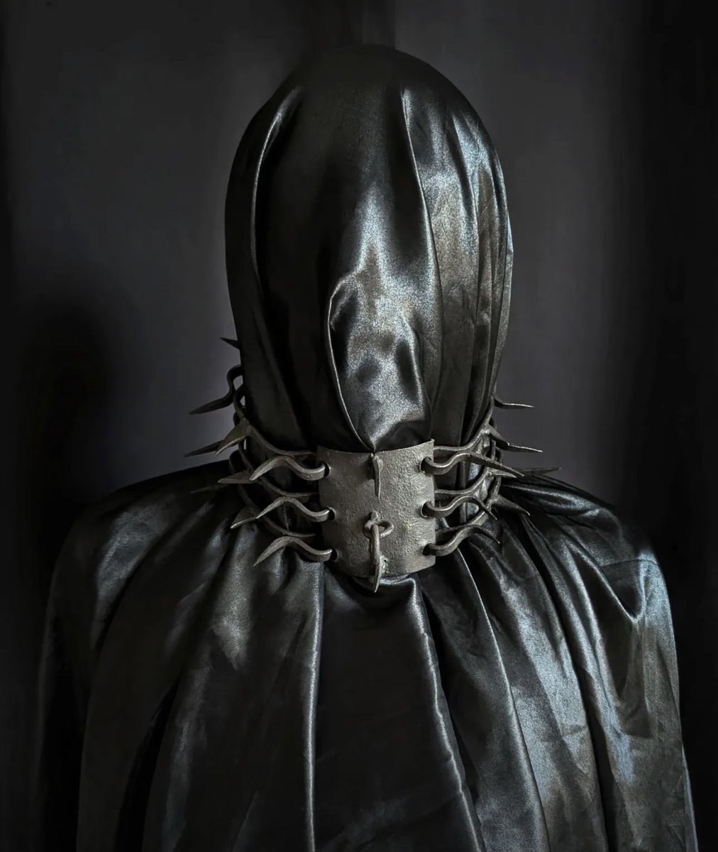 …Mükemmel insanın benliği…manevi insanın başarısı…bilge insanın adı yoktur….🕷️🕷️