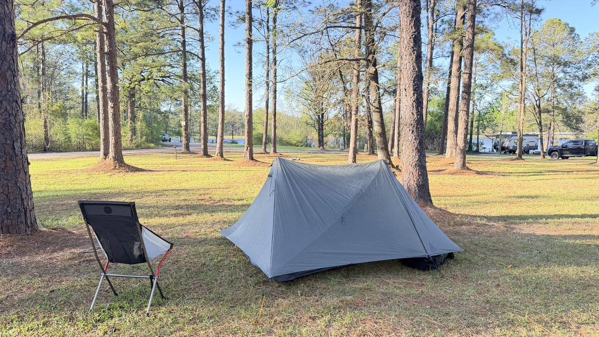 UnNonSequitur tweet media