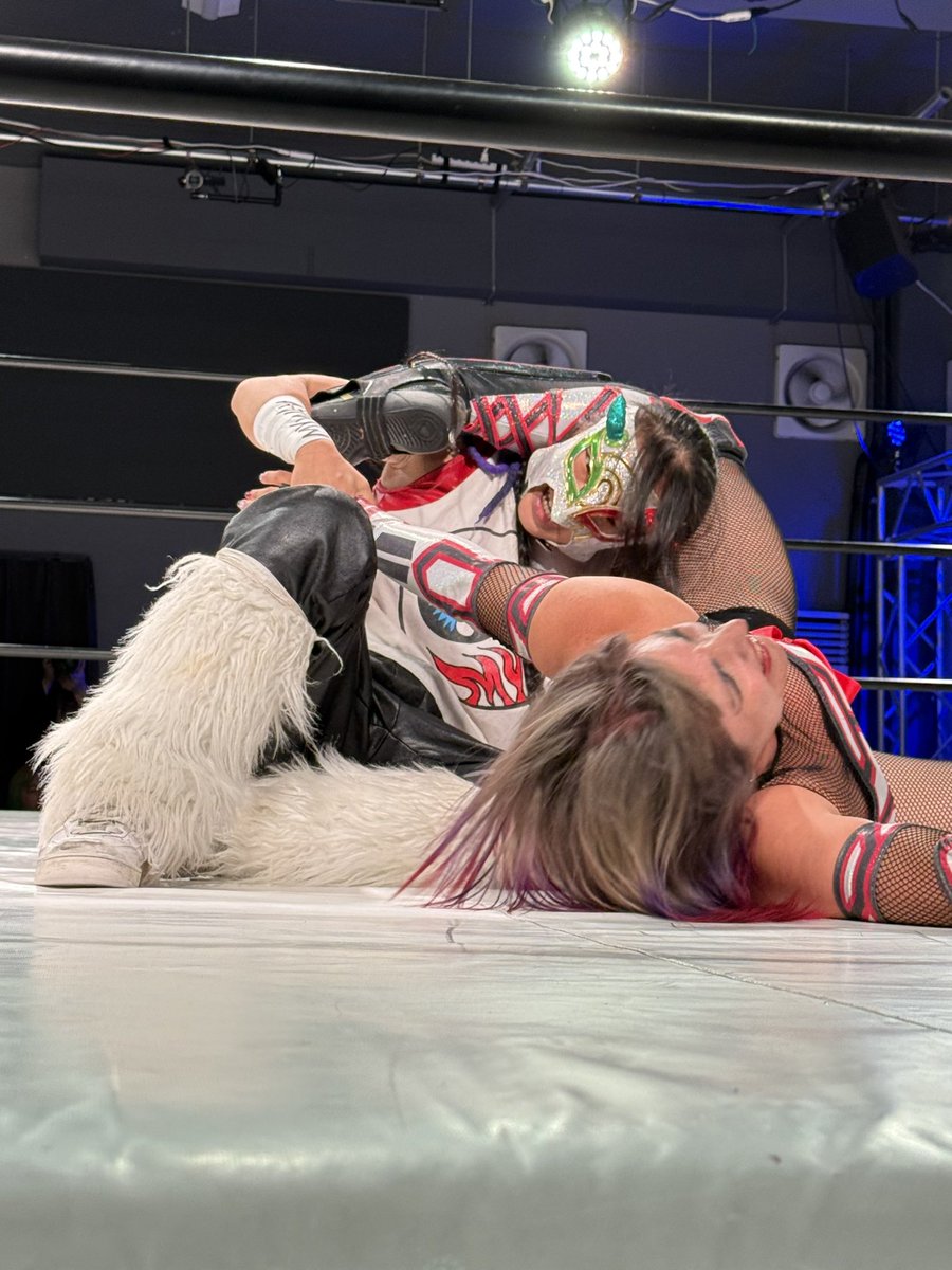 ヒロ・ミカワ tweet media