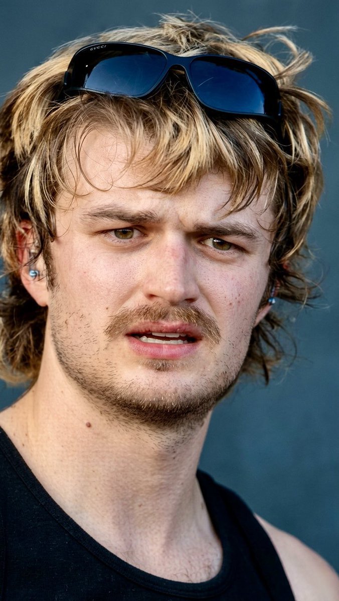 anna ᥫ᭡. tweet media