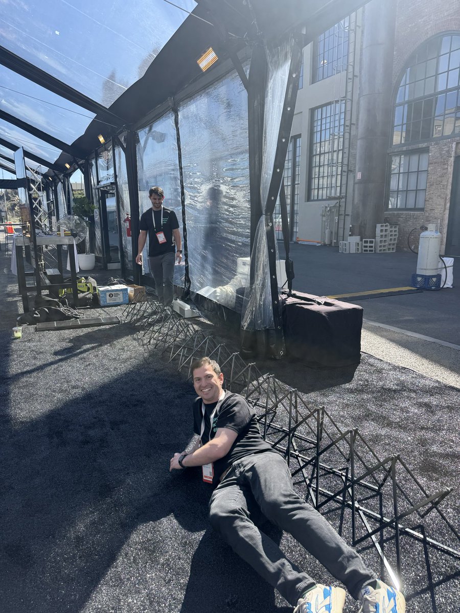 Vivian Midha Shen tweet media