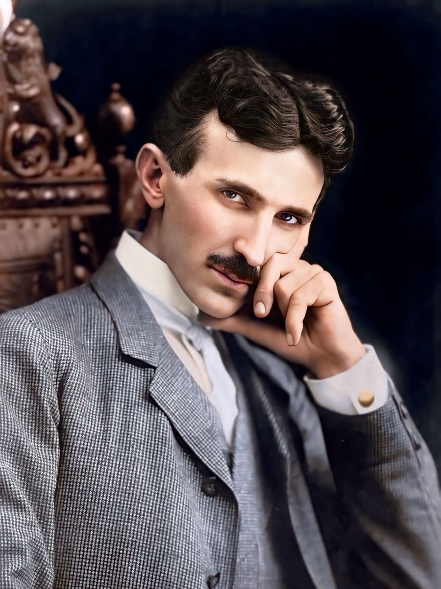 History Facts tweet media