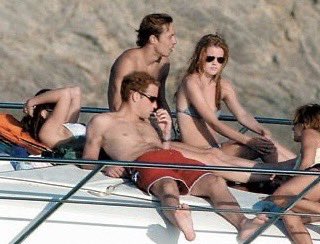 blake ౨ৎ tweet media