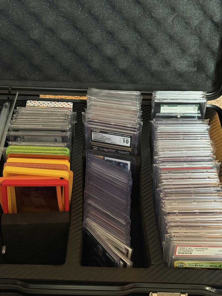 Ashton’s Cards tweet media