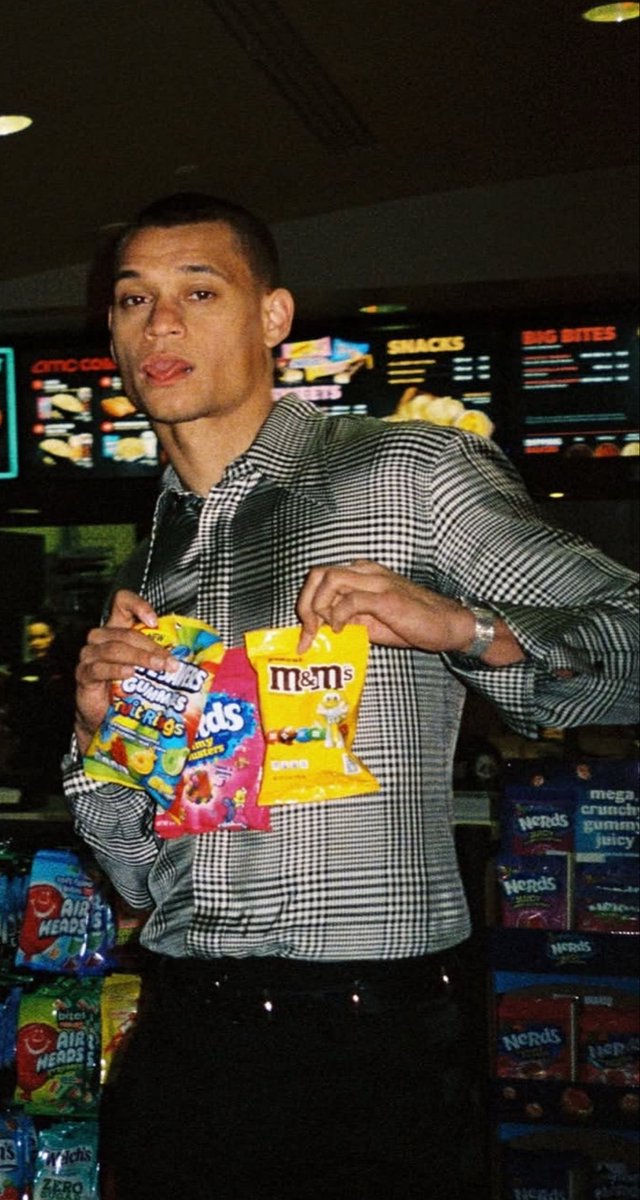 𐦍༘⋆ tweet media