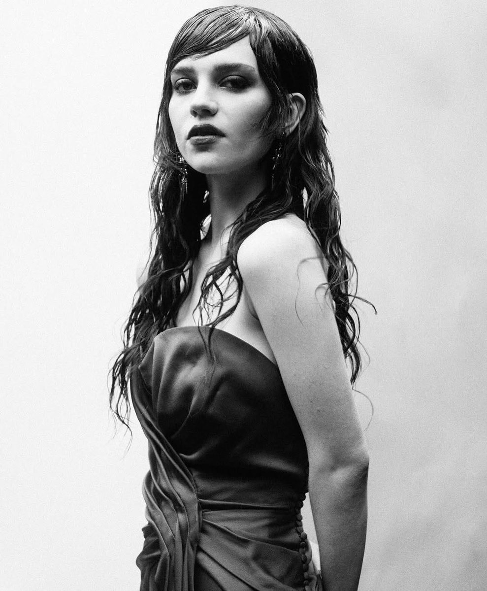 Sophie Thatcher Archive tweet media