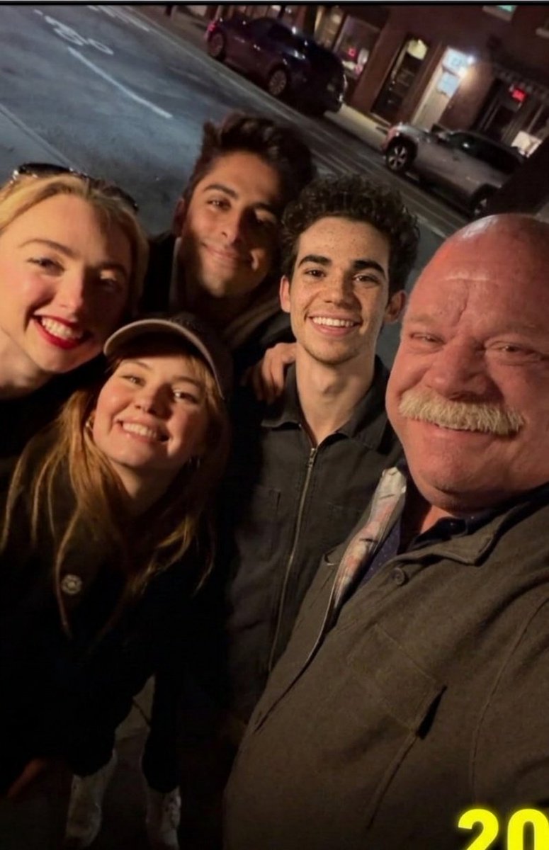 ComoJodes tweet media