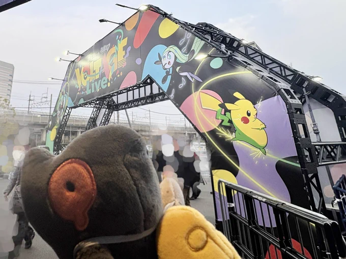 #ポケミクライブ 昨日観てきました…!!素晴らしいライブで最高の1日でした!!!応援イラストを担当させていただいたこと、あのポケミクライブの空間に存在していたこと、本当に光栄です…!!! ポケモンたち、ミクちゃんたちがそこにいて、私は幸せでした……