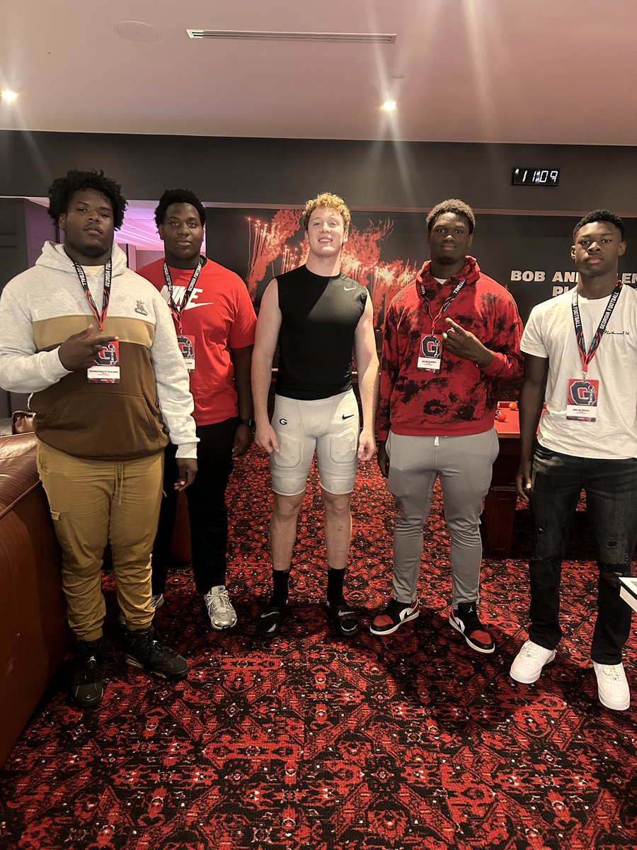 Steven Carter tweet media