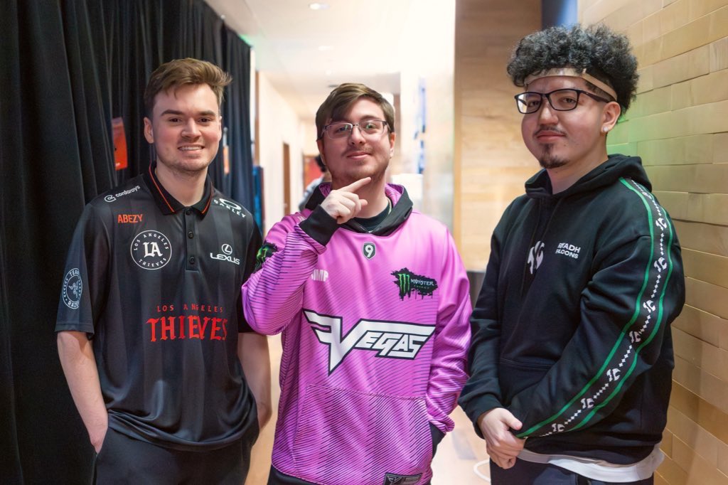 FaZe Vegas tweet media