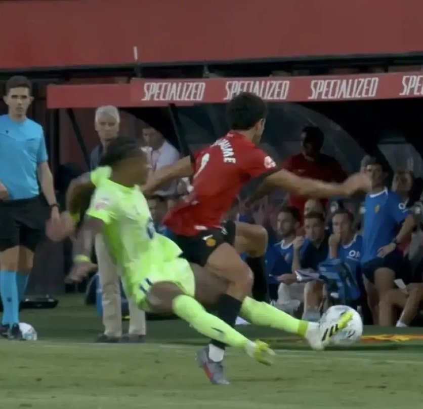 Rodrygo Goes ⚡⚡ tweet media