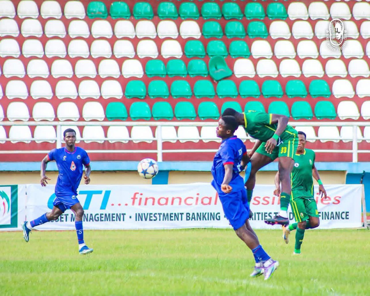 Omoruyi___'s tweet photo. 🚨📷 SUNDAY IN OZORO
A fierce Bendel Derby in Ozoro ended 0-0 between Warri Wolves and Bendel Insurance, with the hosts finishing the game a man down after a late red card.
#NPFL26 #DELBEN #MD31 #234FootyXtra #Ozoro https://t.co/gd2dhwrDy0