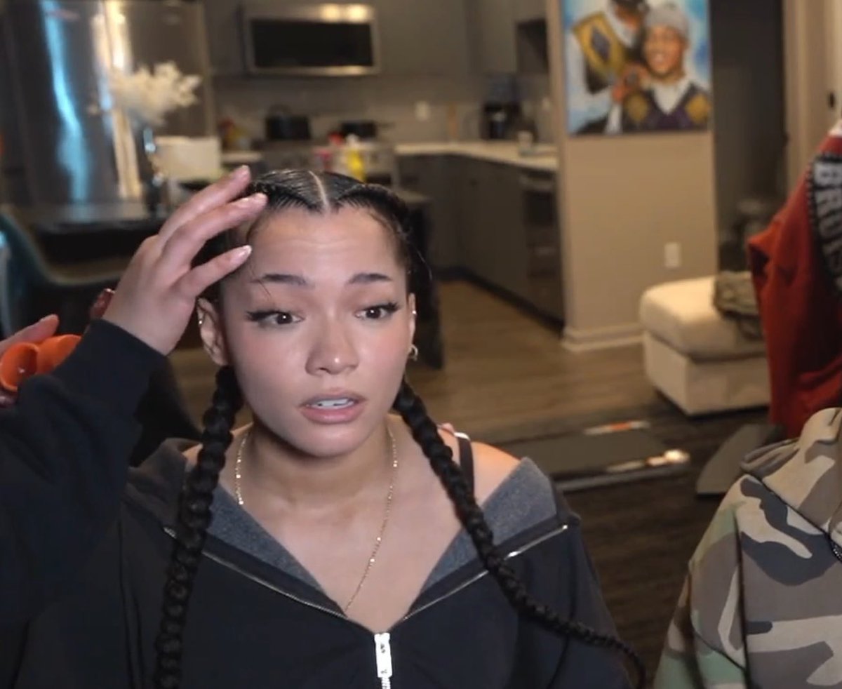 FandomTalk tweet media