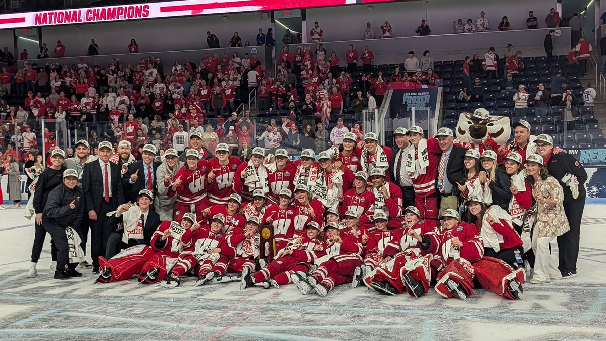 WCHA Hockey tweet media