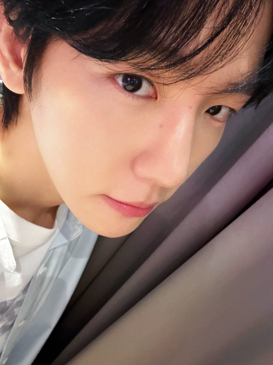 evil chanyeol tweet media