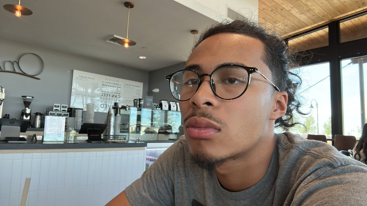 Officialsaucysevon tweet media