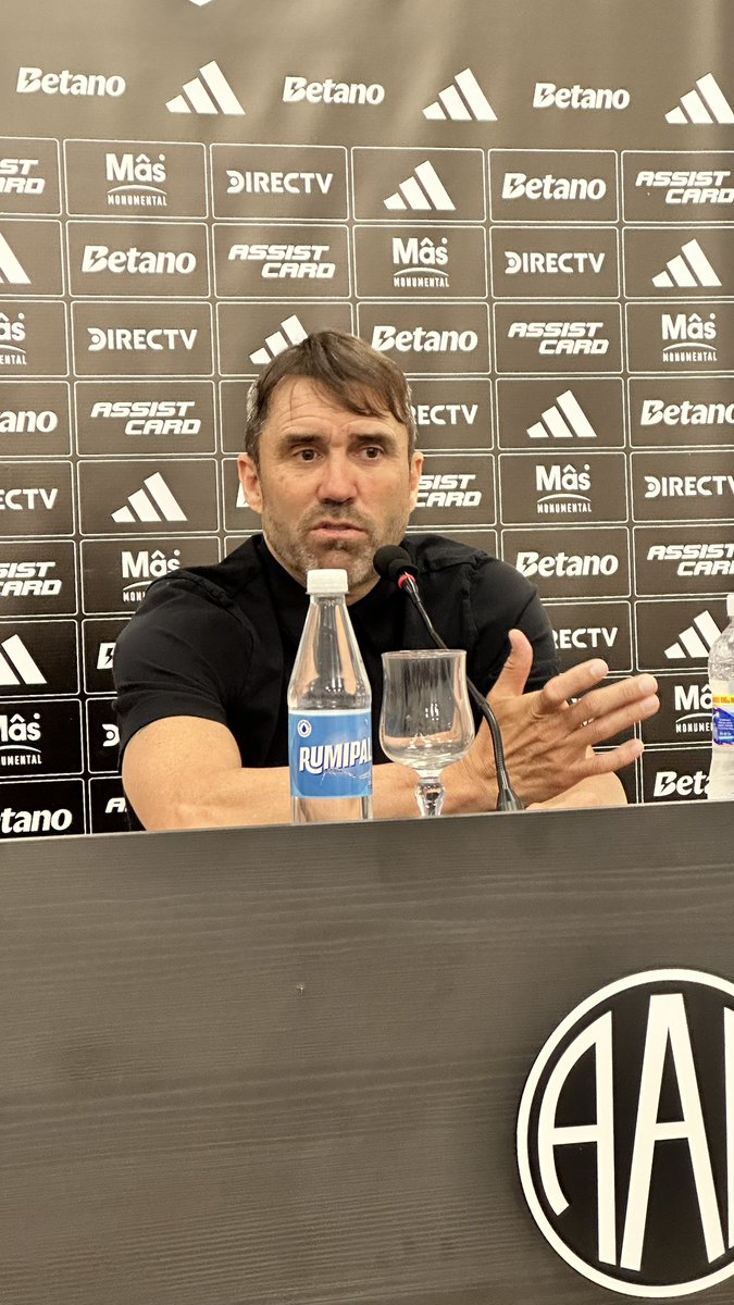 Leandro Vaquila tweet media