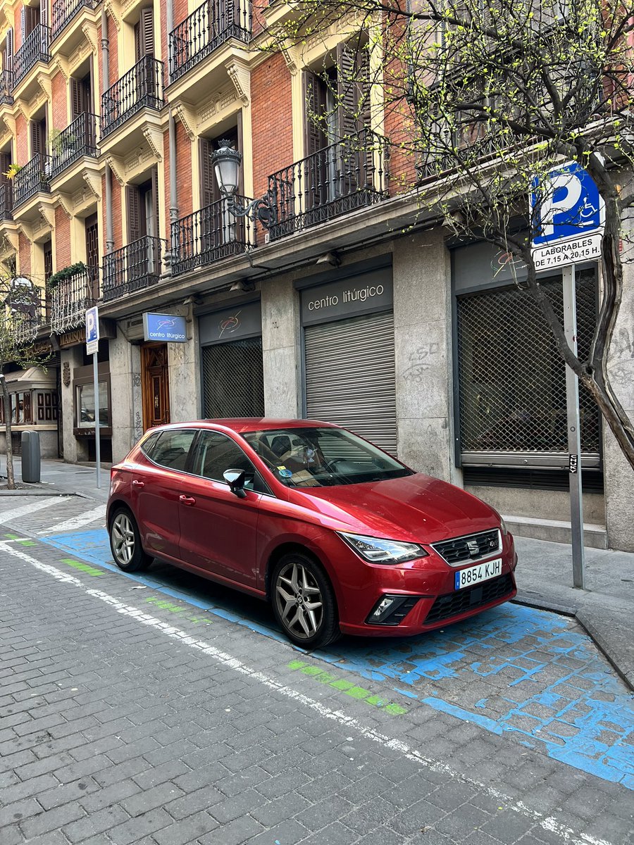 VentCruzada's tweet photo. Aborrezco al Vw Polo, amo al Seat 
Ibiza. https://t.co/CcQNK45qkk
