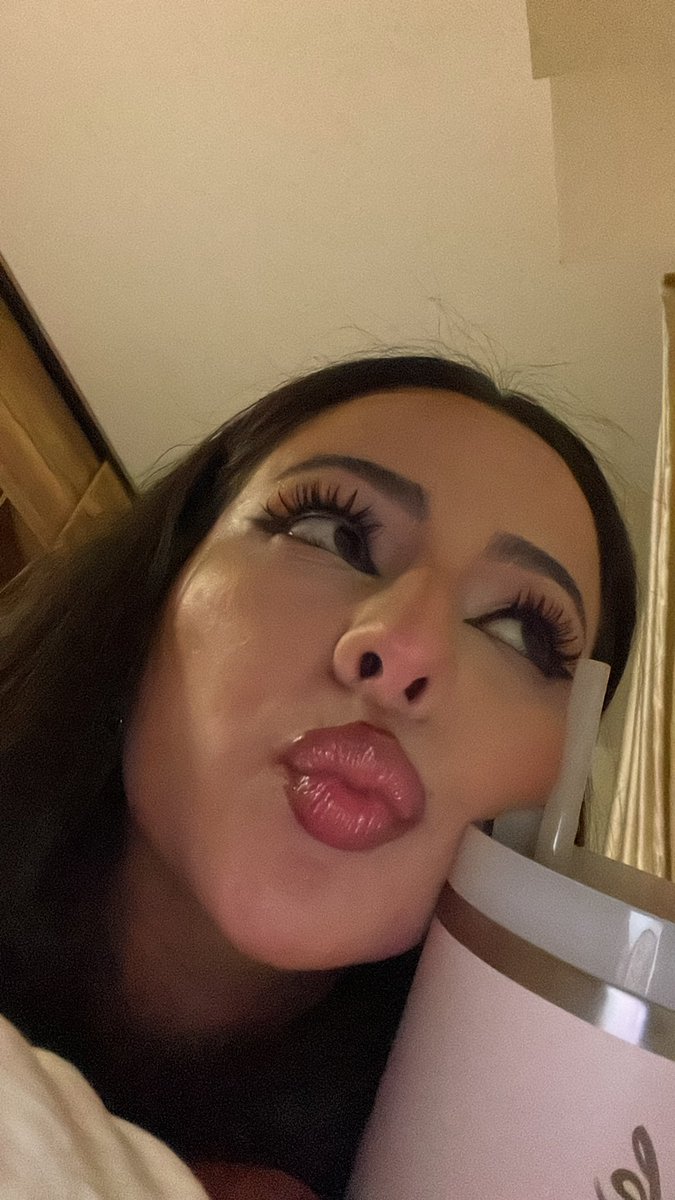 malak ♡ ‧₊˚ ⋅ ౨ৎ ‧₊ .ᐟ tweet media