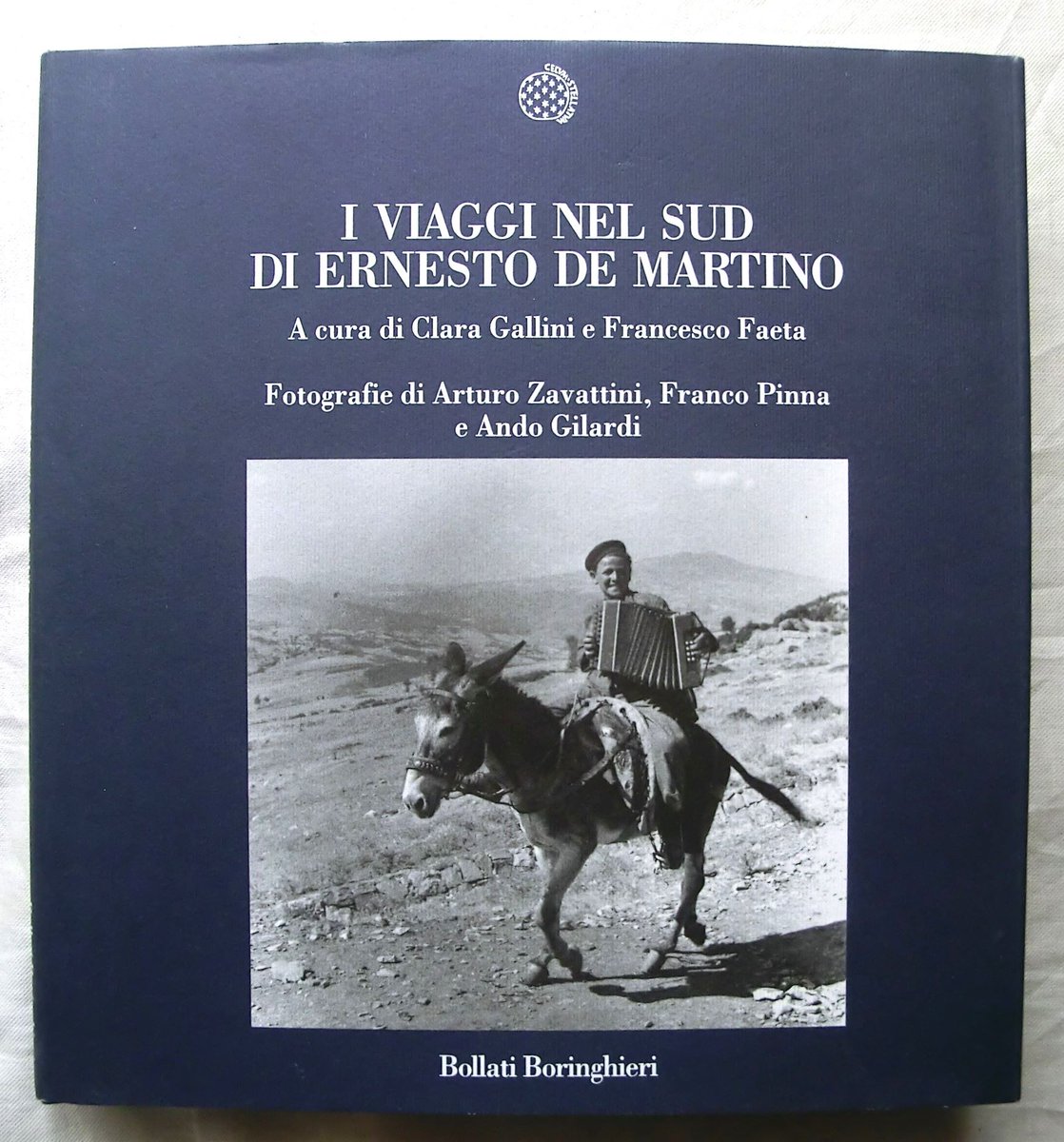 ピストルブックス PISTOLBOOKS 世界の雑誌や本 tweet media