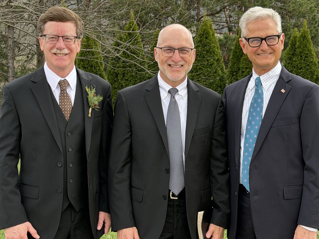 cary schmidt tweet media