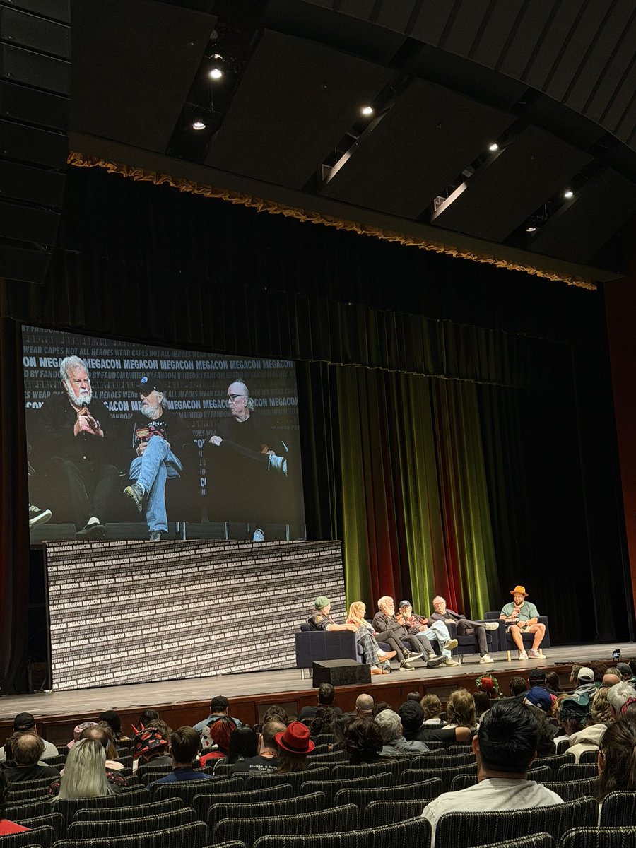 👻 brooke 👻 tweet media