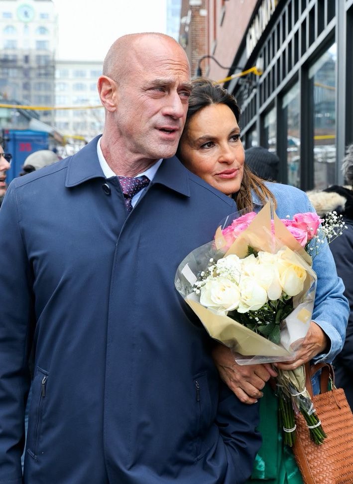 Detective EO tweet media