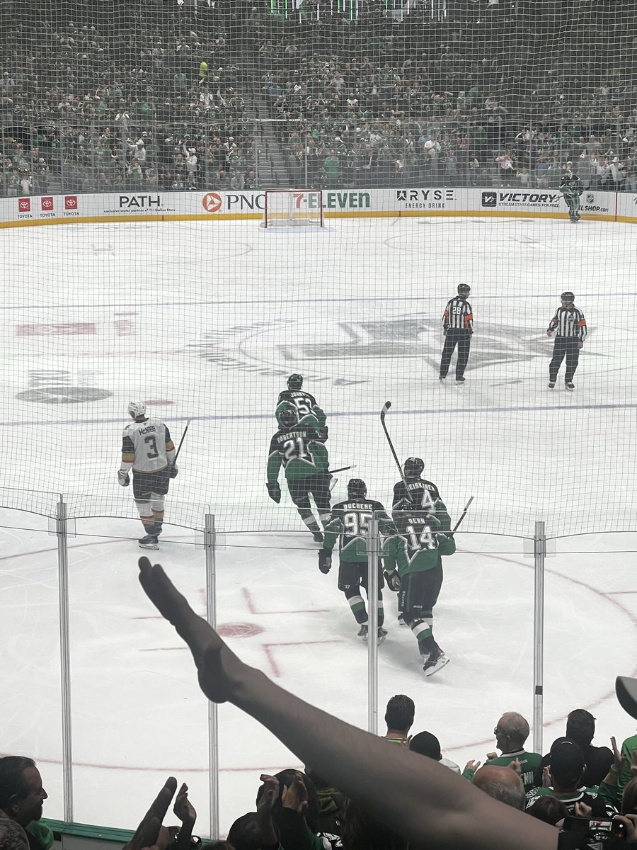 x - GeauxStars tweet media