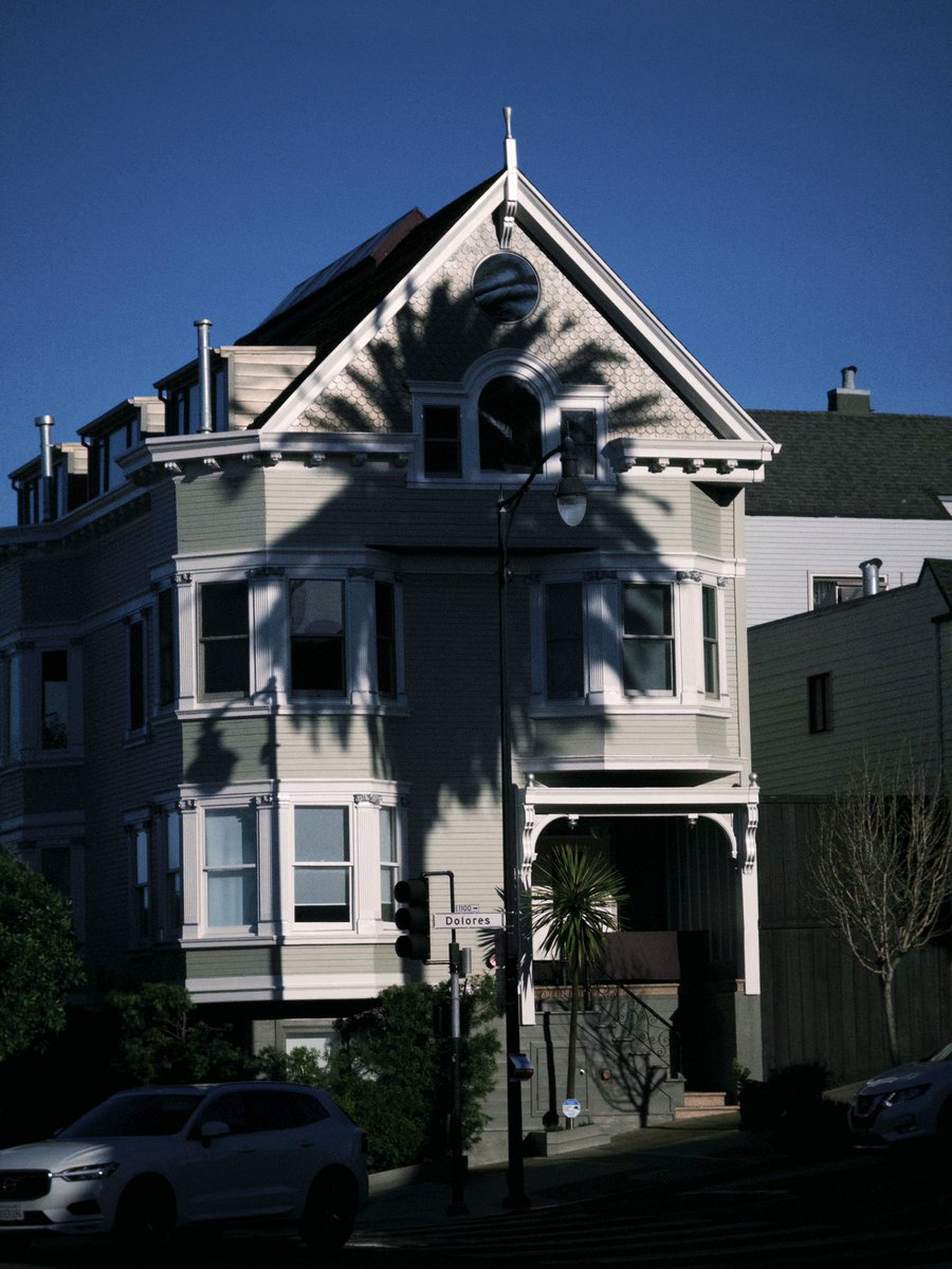 ari dutilh tweet media