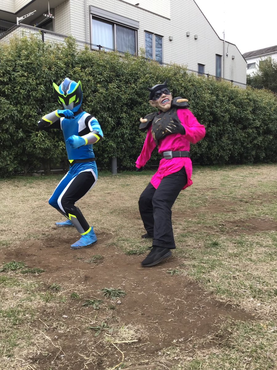 更に『電脳Gメン #クラスバーン』も登場！
タバクトヨクとは初の共演だ！

クラスバーンも宇宙怪人ディメンターと戦うぞ！