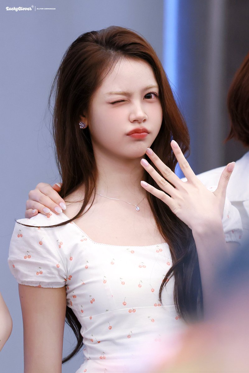 Lucky clover tweet media