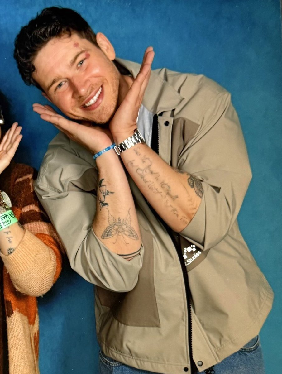 mon ༘☆ tweet media