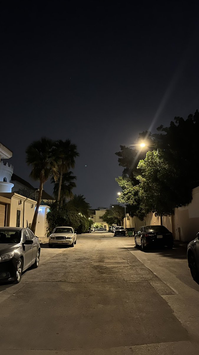 ثقهدخع tweet media