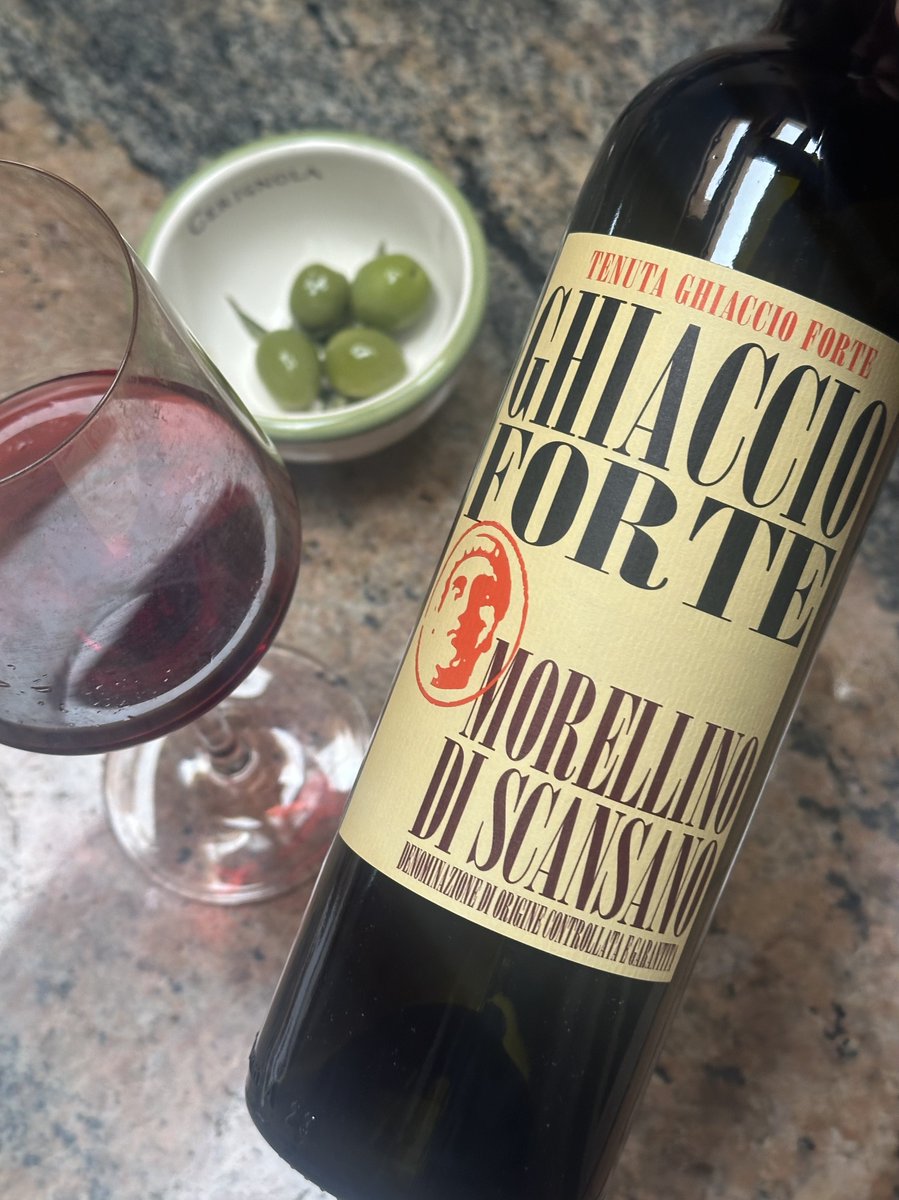 Wonderful Wino tweet media