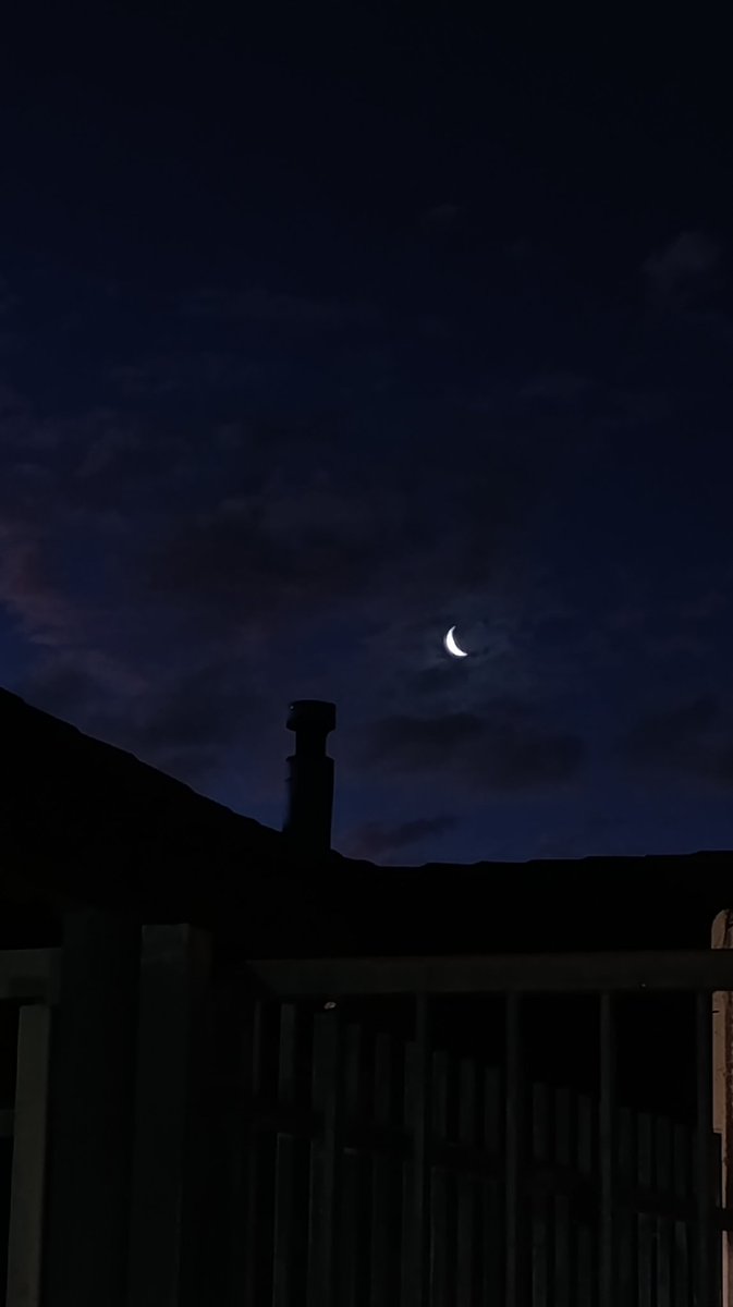 Luz de velas 🕯️✨🪻🩷 tweet media