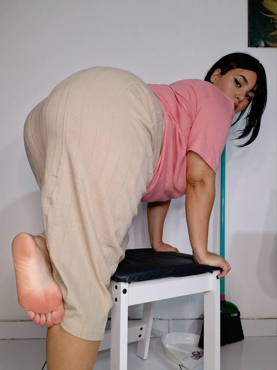 Chubby Moon tweet media